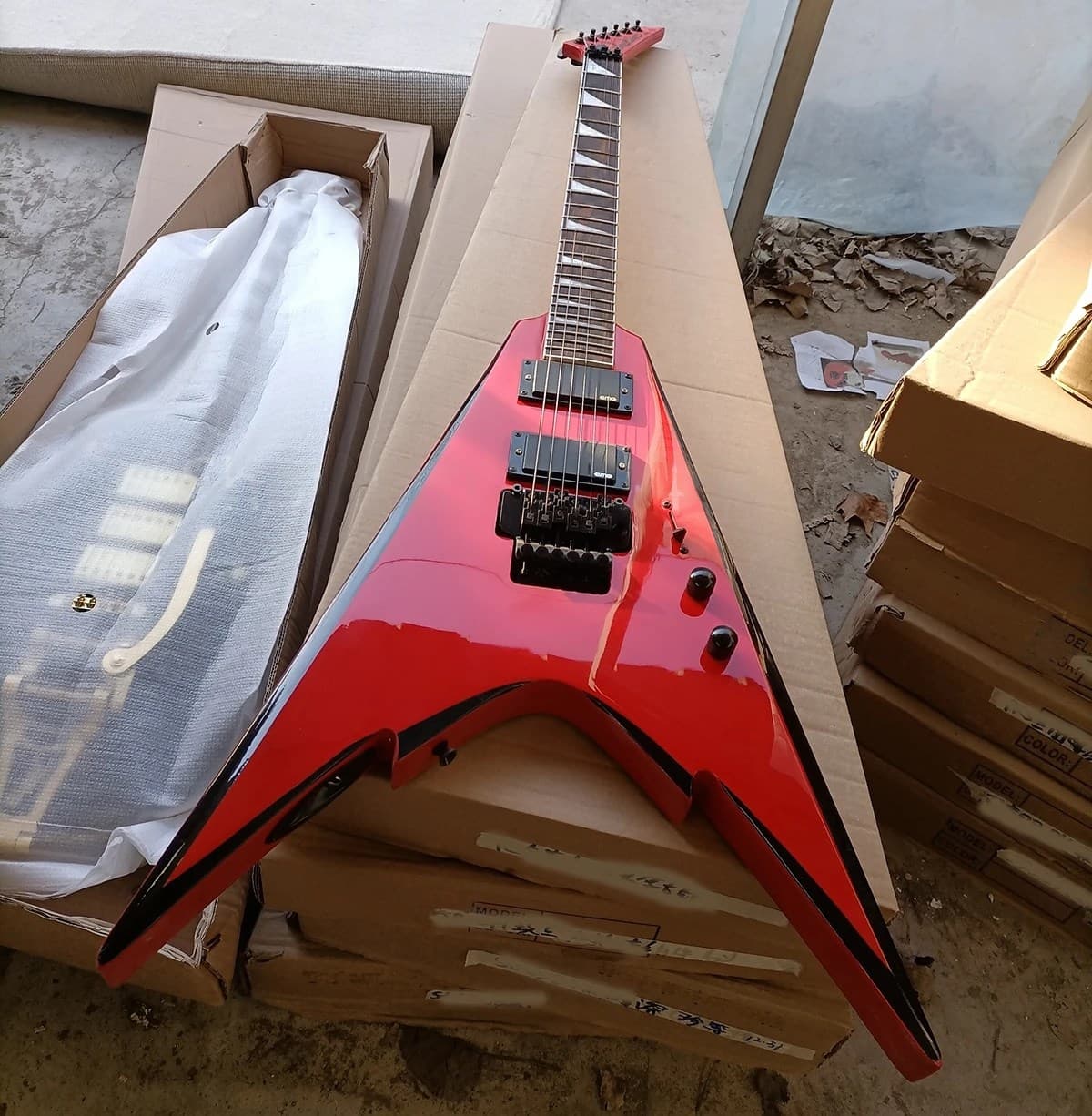 Электрогитара для начинающих